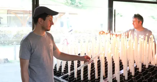 Cierges aux chapelles de Lumière
